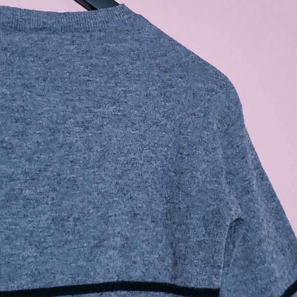 Brandy Melville Striped Pullover Crewneck Sweater - Picture 11 of 13